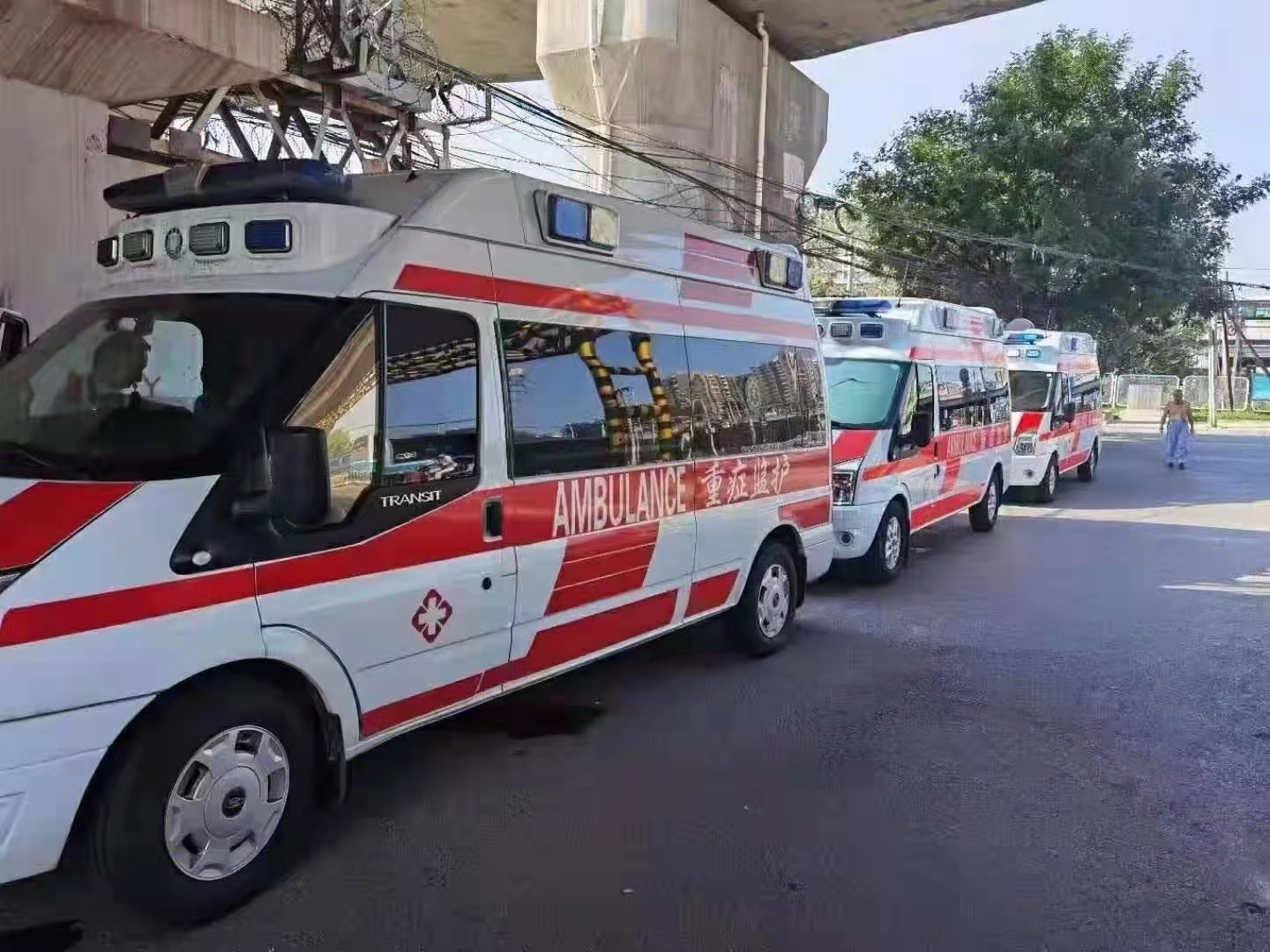 嵊州市救护车出租